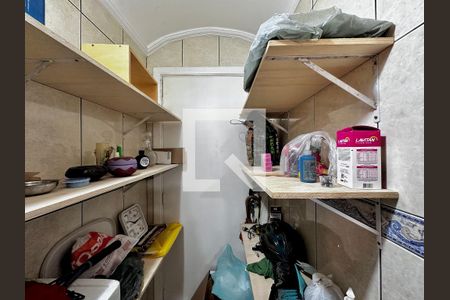 Apartamento à venda com 96m², 2 quartos e 1 vaga Apartamento à venda com 96m², 2 quartos e 1 vagaDespensa
