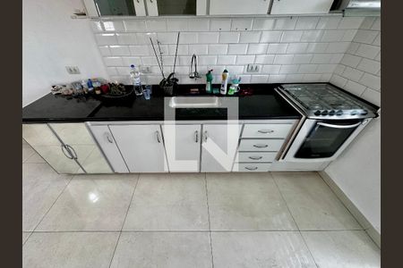 Apartamento à venda com 96m², 2 quartos e 1 vaga Apartamento à venda com 96m², 2 quartos e 1 vagaCozinha