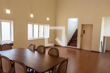 Casa de condomínio à venda com 394m², 4 quartos e 5 vagasCopa