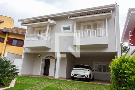 Casa de condomínio à venda com 394m², 4 quartos e 5 vagasÁREA EXTERNA FRENTE