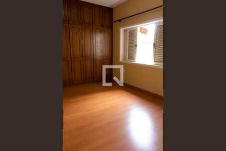 Casa de condomínio à venda com 394m², 4 quartos e 5 vagasSUITE 1