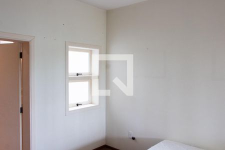 Casa de condomínio à venda com 394m², 4 quartos e 5 vagasSUITE TÉRREO