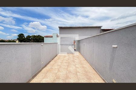 Casa à venda com 143m², 3 quartos e 2 vagas Casa à venda com 143m², 3 quartos e 2 vagasCobertura