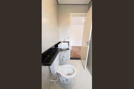 Casa à venda com 143m², 3 quartos e 2 vagas Casa à venda com 143m², 3 quartos e 2 vagasBanheiro da Suíte