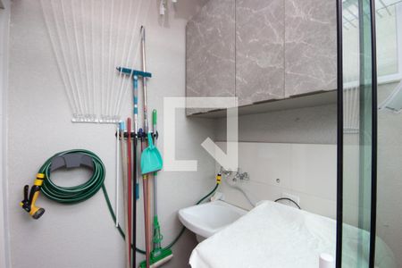 Casa de condomínio à venda com 128m², 3 quartos e 2 vagas Casa de condomínio à venda com 128m², 3 quartos e 2 vagasÁrea de Serviço