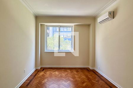 Quarto 01 de apartamento à venda com 3 quartos, 140m² em Copacabana, Rio de Janeiro