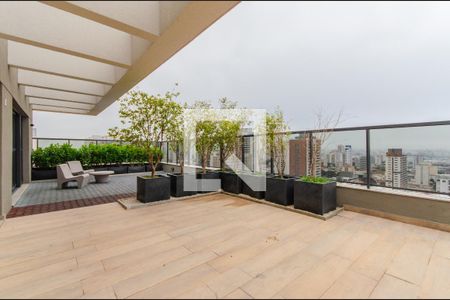 Studio à venda com 27m², 1 quarto e sem vaga Studio à venda com 27m², 1 quarto e sem vagaÁrea comum - Rooftop