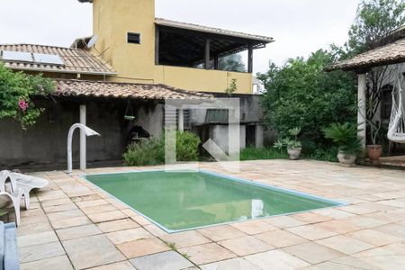 Casa à venda com 900m², 3 quartos e 7 vagasQuintal