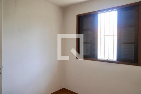 Casa à venda com 180m², 3 quartos e 3 vagasQuarto 2