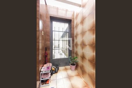 Casa à venda com 168m², 3 quartos e 1 vaga Casa à venda com 168m², 3 quartos e 1 vagaEntrada