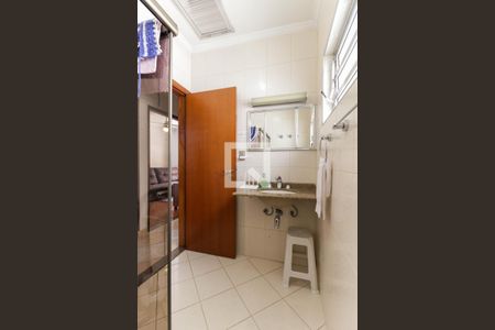 Casa à venda com 168m², 3 quartos e 1 vaga Casa à venda com 168m², 3 quartos e 1 vagaBanheiro