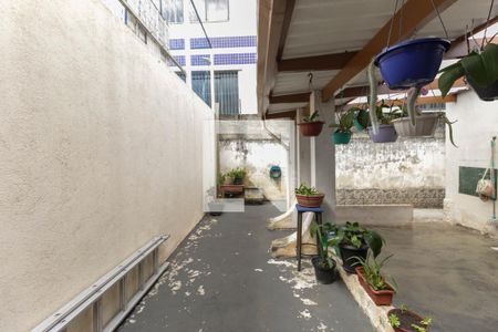 Casa à venda com 168m², 3 quartos e 1 vaga Casa à venda com 168m², 3 quartos e 1 vagaQuintal