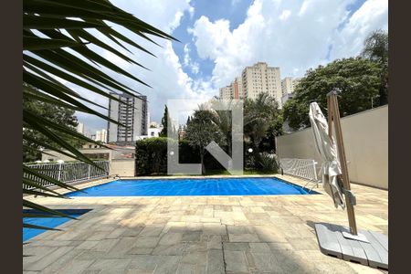 Apartamento à venda com 75m², 3 quartos e 2 vagas Apartamento à venda com 75m², 3 quartos e 2 vagasÁrea comum - Piscina