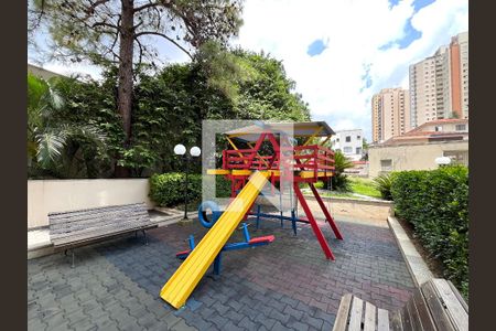 Apartamento à venda com 75m², 3 quartos e 2 vagas Apartamento à venda com 75m², 3 quartos e 2 vagasÁrea comum - Playground