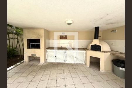 Apartamento à venda com 75m², 3 quartos e 2 vagas Apartamento à venda com 75m², 3 quartos e 2 vagasÁrea comum - Churrasqueira