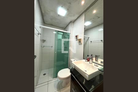 Apartamento à venda com 75m², 3 quartos e 2 vagas Apartamento à venda com 75m², 3 quartos e 2 vagasBanheiro Corredor