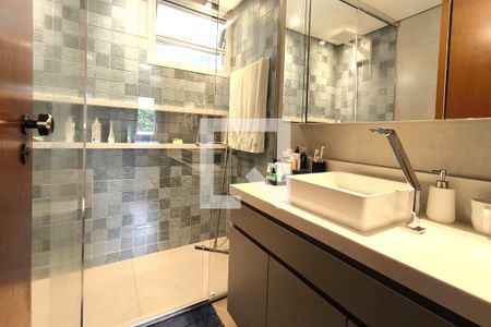 Apartamento à venda com 110m², 2 quartos e 1 vaga Apartamento à venda com 110m², 2 quartos e 1 vagaBanheiro do Quarto 1