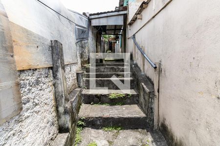 Casa à venda com 330m², 2 quartos e 3 vagas Casa à venda com 330m², 2 quartos e 3 vagasCorredor Lateral