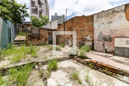 Casa à venda com 330m², 2 quartos e 3 vagas Casa à venda com 330m², 2 quartos e 3 vagasÁrea Livre