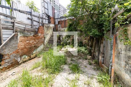 Casa à venda com 330m², 2 quartos e 3 vagas Casa à venda com 330m², 2 quartos e 3 vagasÁrea Livre