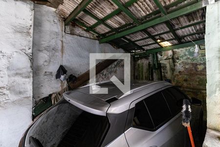 Casa à venda com 330m², 2 quartos e 3 vagas Casa à venda com 330m², 2 quartos e 3 vagasGaragem