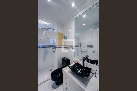 Apartamento à venda com 178m², 3 quartos e 3 vagasBanheiro da Suíte 2