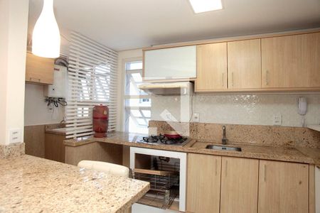 Apartamento à venda com 65m², 2 quartos e 2 vagasCozinha + Área de Serviço