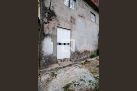 Casa para alugar com 32m², 1 quarto e sem vaga Casa para alugar com 32m², 1 quarto e sem vagaFachada