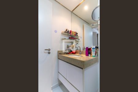 Apartamento à venda com 66m², 2 quartos e 1 vagaBanheiro da Suíte