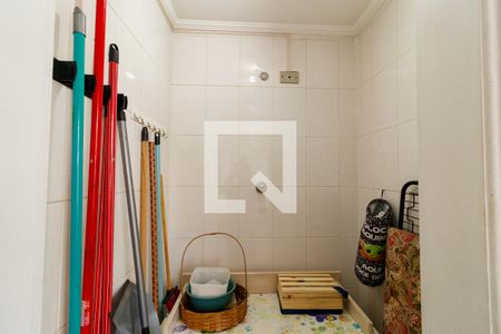 Apartamento à venda com 100m², 3 quartos e 2 vagas Apartamento à venda com 100m², 3 quartos e 2 vagasCômodo de serviço