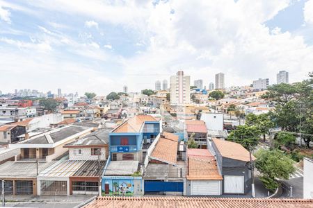 Apartamento à venda com 84m², 3 quartos e 2 vagas Apartamento à venda com 84m², 3 quartos e 2 vagasVaranda