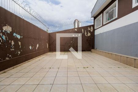 Casa à venda com 304m², 3 quartos e 3 vagasQuintal