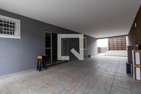 Casa à venda com 304m², 3 quartos e 3 vagasGaragem