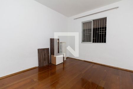 Casa à venda com 304m², 3 quartos e 3 vagasquarto 2