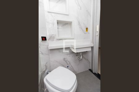 Casa à venda com 304m², 3 quartos e 3 vagasBanheiro da Suíte