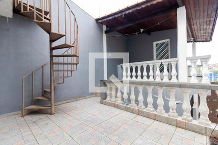 Casa à venda com 304m², 3 quartos e 3 vagasQuintal