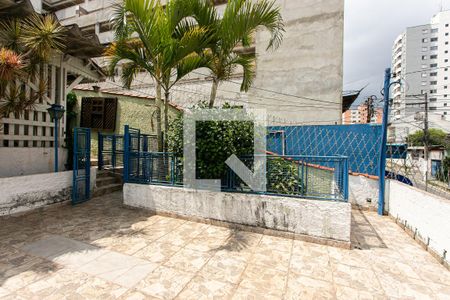 Casa à venda com 520m², 5 quartos e 4 vagas Casa à venda com 520m², 5 quartos e 4 vagasVaranda da Sala de Estar