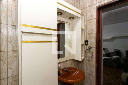 Casa à venda com 520m², 5 quartos e 4 vagas Casa à venda com 520m², 5 quartos e 4 vagasCasa 2 - Banheiro