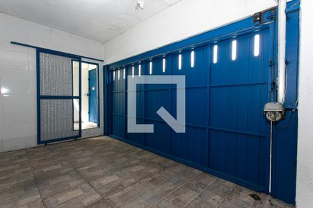 Casa à venda com 520m², 5 quartos e 4 vagas Casa à venda com 520m², 5 quartos e 4 vagasGaragem