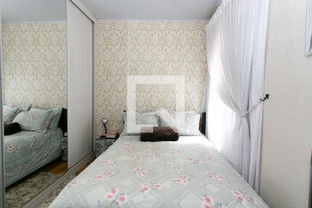 Casa à venda com 520m², 5 quartos e 4 vagas Casa à venda com 520m², 5 quartos e 4 vagasQuarto 2