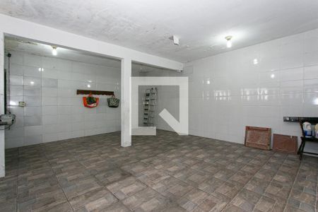 Casa à venda com 520m², 5 quartos e 4 vagas Casa à venda com 520m², 5 quartos e 4 vagasGaragem