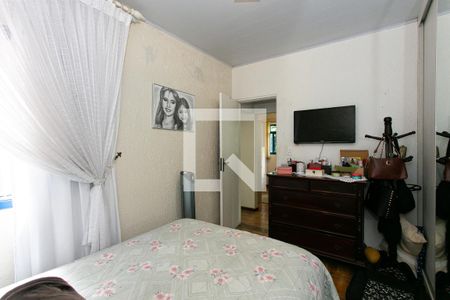 Casa à venda com 520m², 5 quartos e 4 vagas Casa à venda com 520m², 5 quartos e 4 vagasQuarto 2