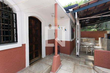 Casa à venda com 520m², 5 quartos e 4 vagas Casa à venda com 520m², 5 quartos e 4 vagasCasa 2 - Quintal