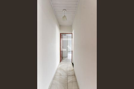 Casa à venda com 195m², 3 quartos e 2 vagas Casa à venda com 195m², 3 quartos e 2 vagasCorredor