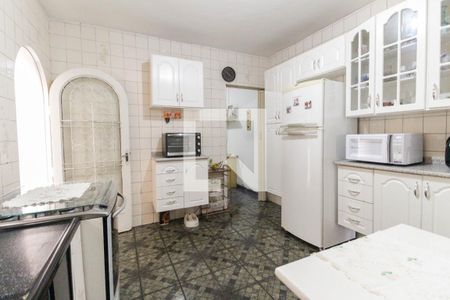 Casa à venda com 195m², 3 quartos e 2 vagas Casa à venda com 195m², 3 quartos e 2 vagasCozinha
