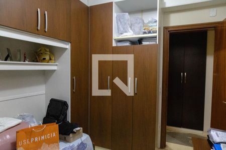 Apartamento à venda com 95m², 3 quartos e 1 vagaQuarto 2