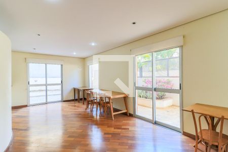 Apartamento à venda com 51m², 2 quartos e 1 vaga Apartamento à venda com 51m², 2 quartos e 1 vagaÁrea comum - Salão de festas