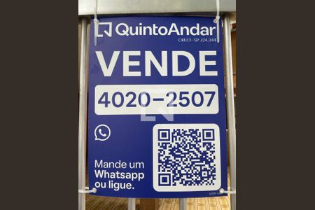Casa à venda com 120m², 2 quartos e 2 vagas Casa à venda com 120m², 2 quartos e 2 vagasPlaca