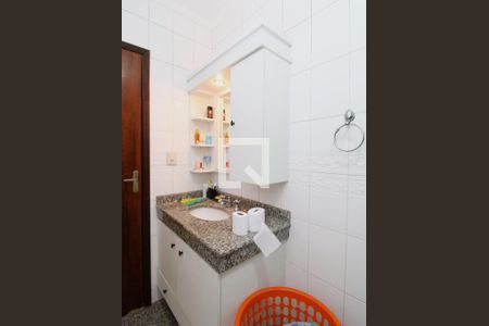 Casa para alugar com 210m², 3 quartos e 6 vagasBanheiro 2