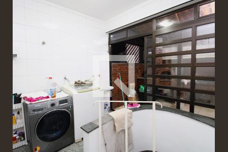 Casa para alugar com 210m², 3 quartos e 6 vagasÁrea de Serviço